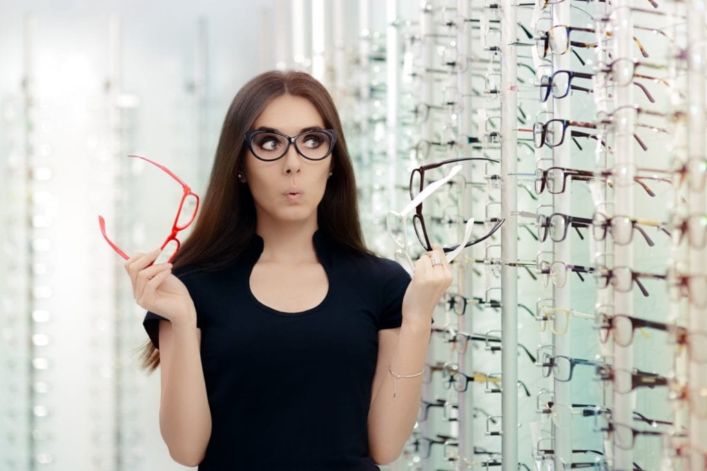 Ako si vybrať vhodný rám okuliarov